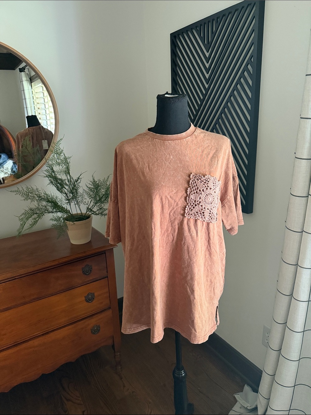 Easel Washed brown Crochet Pocket Tee small